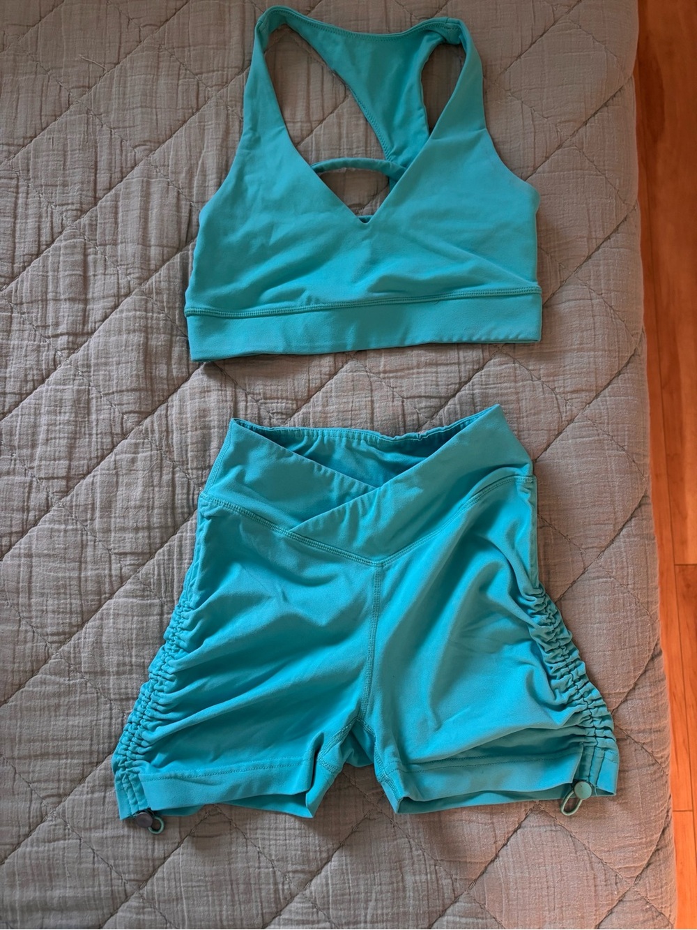 Bo + Tee Active Set - Sports Bra & Ruched Shorts